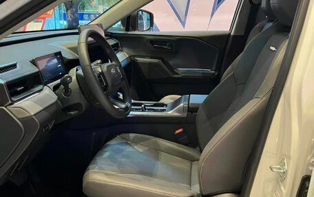 Toyota RAV4, 2025 год, 4 495 000 рублей, 5 фотография