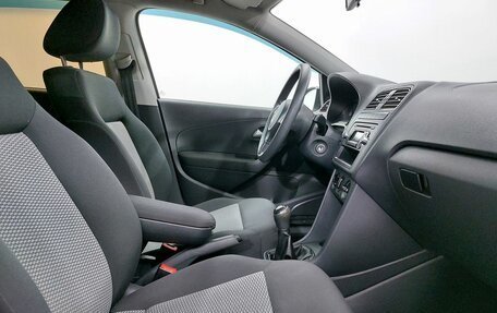 Volkswagen Polo VI (EU Market), 2013 год, 849 000 рублей, 13 фотография