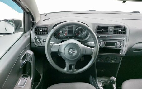 Volkswagen Polo VI (EU Market), 2013 год, 849 000 рублей, 11 фотография