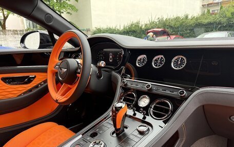 Bentley Continental GT, 2026 год, 39 500 000 рублей, 16 фотография