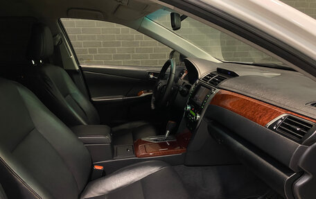 Toyota Camry, 2013 год, 1 565 000 рублей, 10 фотография