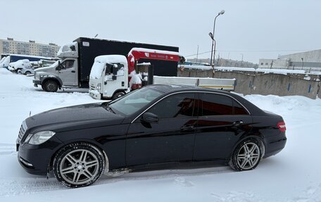 Mercedes-Benz E-Класс, 2010 год, 1 390 000 рублей, 2 фотография