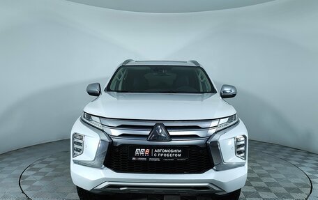 Mitsubishi Pajero Sport III рестайлинг, 2020 год, 3 955 000 рублей, 2 фотография