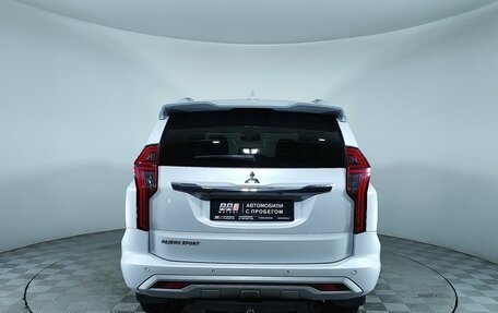 Mitsubishi Pajero Sport III рестайлинг, 2020 год, 3 955 000 рублей, 7 фотография