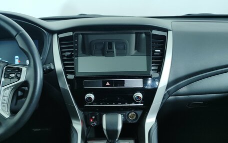 Mitsubishi Pajero Sport III рестайлинг, 2020 год, 3 955 000 рублей, 26 фотография