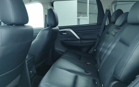 Mitsubishi Pajero Sport III рестайлинг, 2020 год, 3 955 000 рублей, 22 фотография