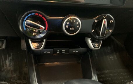 KIA Rio IV, 2019 год, 1 598 000 рублей, 25 фотография