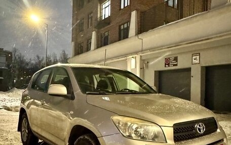 Toyota RAV4, 2006 год, 800 000 рублей, 2 фотография