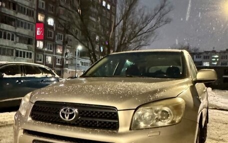 Toyota RAV4, 2006 год, 800 000 рублей, 4 фотография