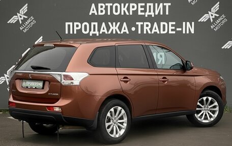 Mitsubishi Outlander III рестайлинг 3, 2012 год, 1 575 000 рублей, 8 фотография