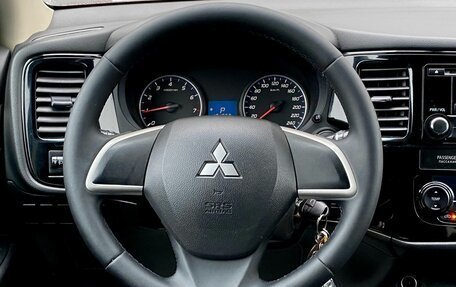 Mitsubishi Outlander III рестайлинг 3, 2012 год, 1 575 000 рублей, 16 фотография