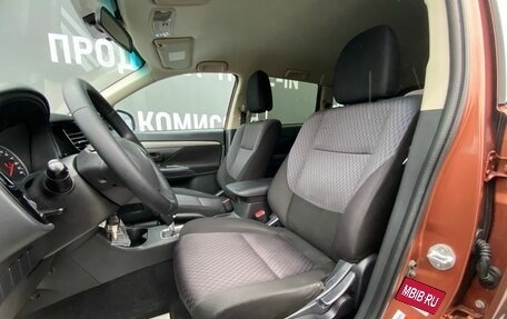 Mitsubishi Outlander III рестайлинг 3, 2012 год, 1 575 000 рублей, 11 фотография