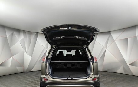 Toyota RAV4, 2018 год, 2 717 000 рублей, 12 фотография