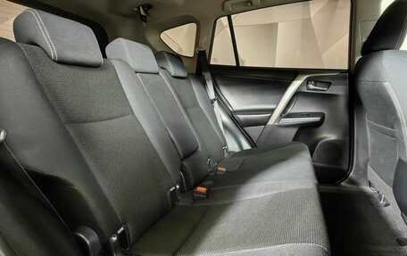 Toyota RAV4, 2018 год, 2 717 000 рублей, 16 фотография