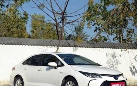 Toyota Corolla, 2022 год, 1 624 000 рублей, 2 фотография