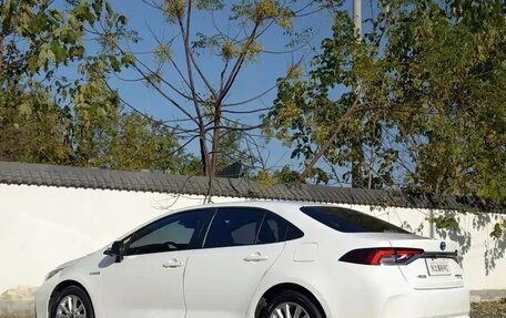 Toyota Corolla, 2022 год, 1 624 000 рублей, 6 фотография