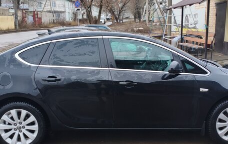 Opel Astra J, 2014 год, 950 000 рублей, 4 фотография