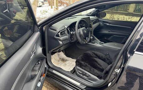 Toyota Camry, 2021 год, 3 070 000 рублей, 5 фотография
