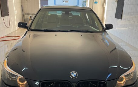 BMW 5 серия, 2004 год, 930 000 рублей, 6 фотография