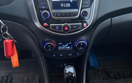 Hyundai Solaris II рестайлинг, 2014 год, 1 070 000 рублей, 9 фотография