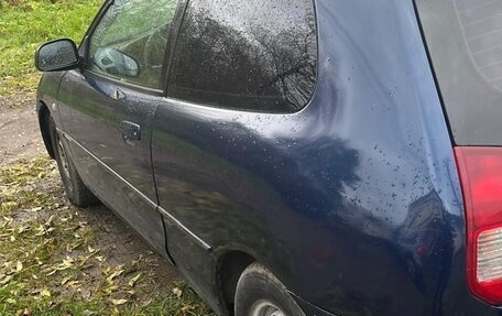 Mitsubishi Colt VI рестайлинг, 2001 год, 93 000 рублей, 4 фотография