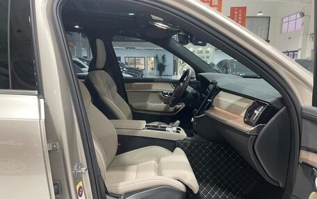 Volvo XC90 II рестайлинг, 2025 год, 7 500 000 рублей, 8 фотография