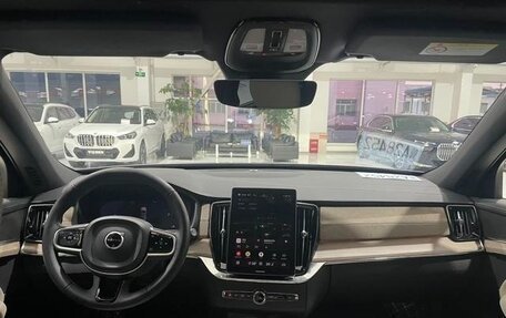 Volvo XC90 II рестайлинг, 2025 год, 7 500 000 рублей, 7 фотография