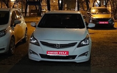 Hyundai Solaris II рестайлинг, 2015 год, 700 000 рублей, 1 фотография