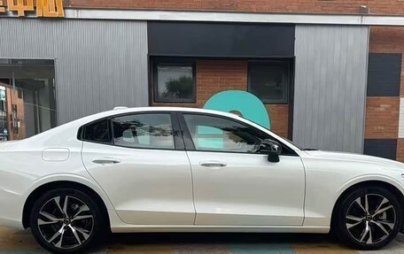 Volvo S60 III, 2024 год, 5 180 000 рублей, 7 фотография