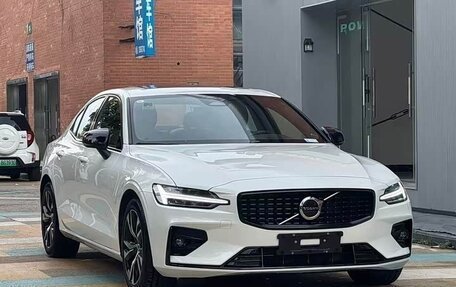 Volvo S60 III, 2024 год, 5 180 000 рублей, 3 фотография