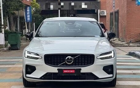 Volvo S60 III, 2024 год, 5 180 000 рублей, 2 фотография