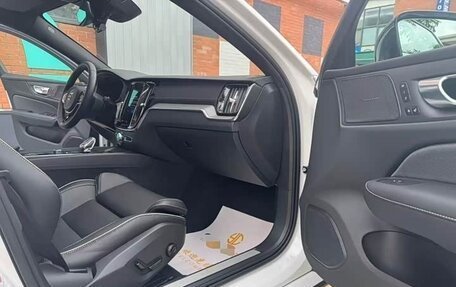 Volvo S60 III, 2024 год, 5 180 000 рублей, 12 фотография