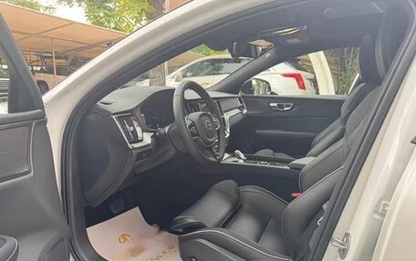 Volvo S60 III, 2024 год, 5 180 000 рублей, 11 фотография