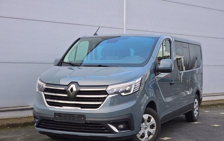 Renault Trafic, 2022 год, 3 900 000 рублей, 5 фотография