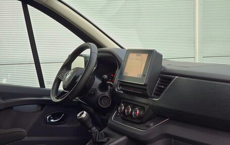 Renault Trafic, 2022 год, 3 900 000 рублей, 10 фотография