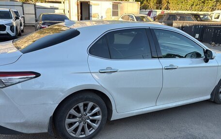 Toyota Camry, 2021 год, 2 740 000 рублей, 6 фотография