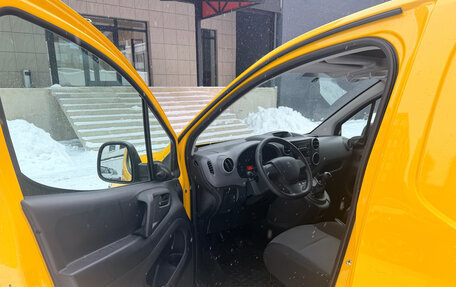 Peugeot Partner II рестайлинг 2, 2021 год, 2 750 000 рублей, 12 фотография