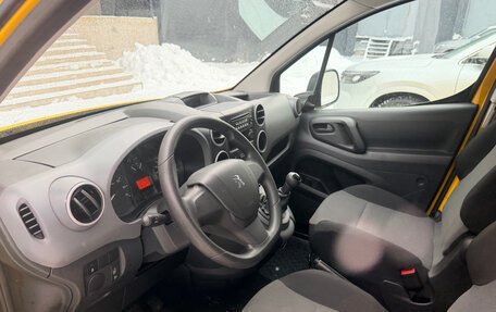 Peugeot Partner II рестайлинг 2, 2021 год, 2 750 000 рублей, 13 фотография