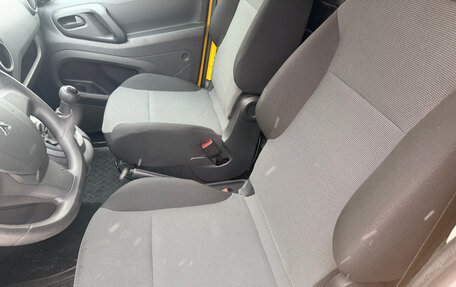 Peugeot Partner II рестайлинг 2, 2021 год, 2 750 000 рублей, 20 фотография