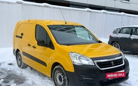 Peugeot Partner II рестайлинг 2, 2021 год, 2 750 000 рублей, 4 фотография