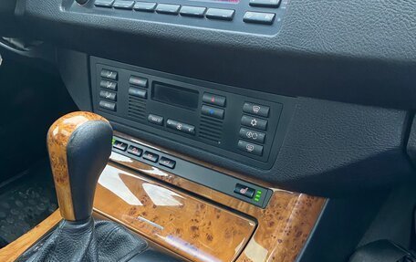 BMW X5, 2004 год, 1 950 000 рублей, 5 фотография