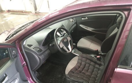 Hyundai Solaris II рестайлинг, 2013 год, 1 000 000 рублей, 5 фотография