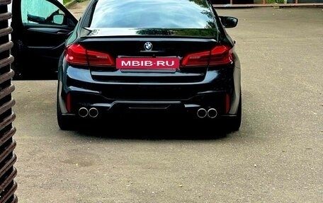 BMW 5 серия, 2019 год, 4 990 000 рублей, 14 фотография