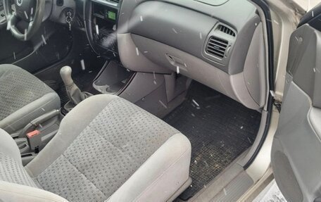 Mazda 626, 2000 год, 340 000 рублей, 8 фотография