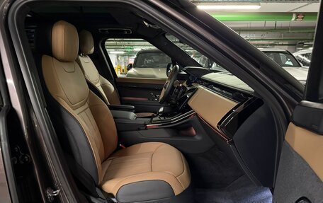 Land Rover Range Rover Sport, 2026 год, 18 500 000 рублей, 28 фотография