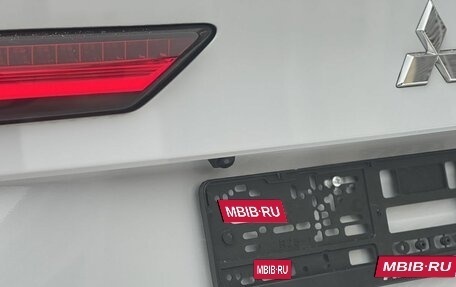Mitsubishi Outlander, 2022 год, 3 990 000 рублей, 14 фотография