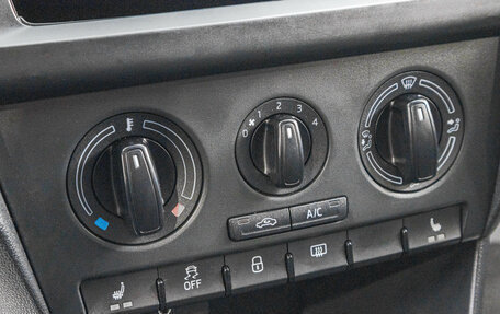 Skoda Rapid I, 2016 год, 1 199 000 рублей, 19 фотография