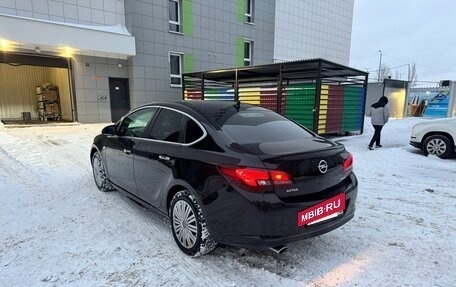 Opel Astra J, 2013 год, 777 000 рублей, 8 фотография