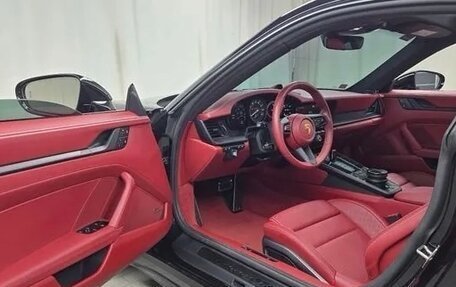 Porsche 911, 2024 год, 18 980 000 рублей, 9 фотография