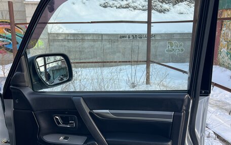 Mitsubishi Pajero IV, 2011 год, 2 150 000 рублей, 23 фотография